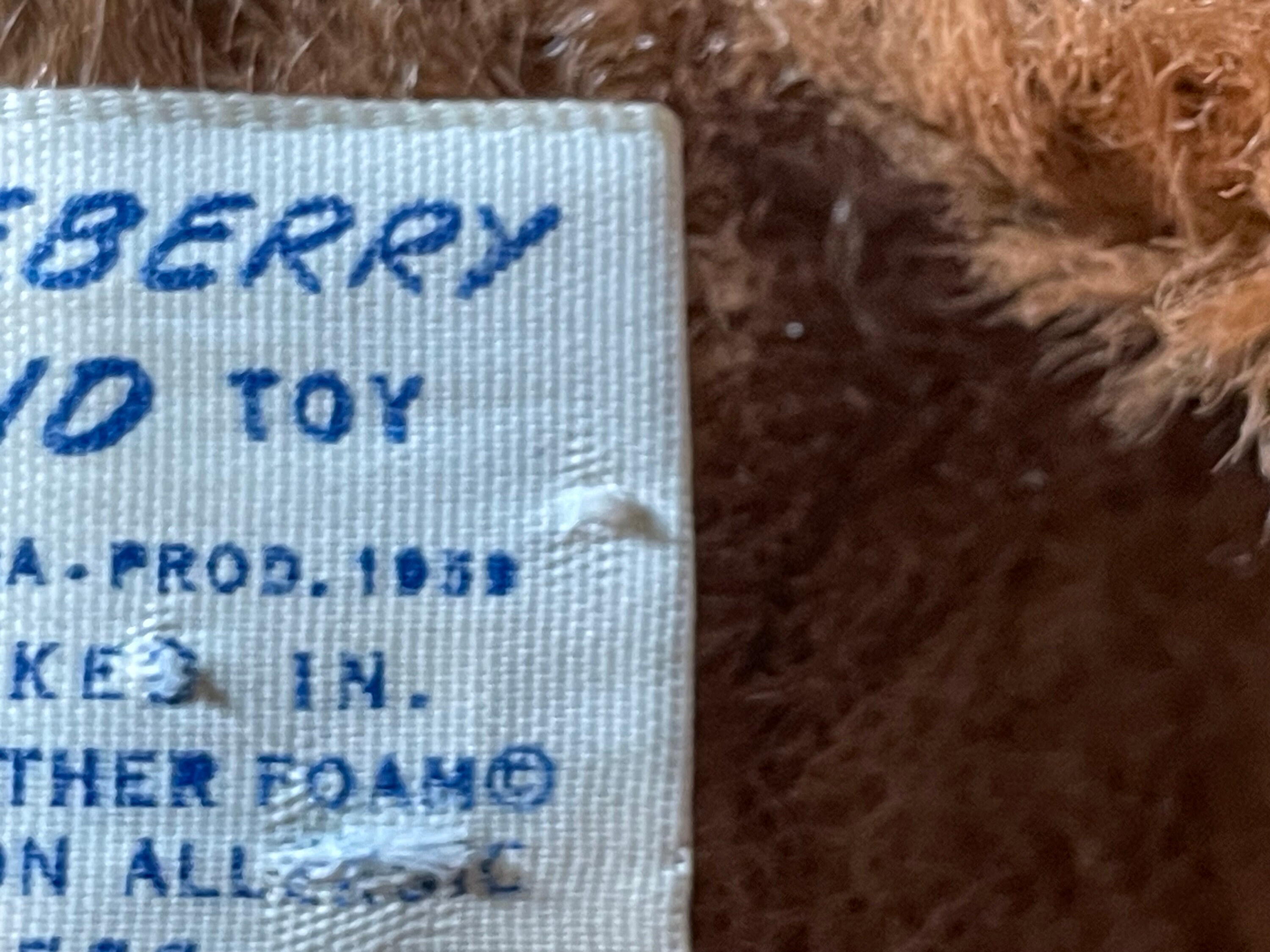 1959 Rubber Face Knickerbocker Huckleberry Hound 18