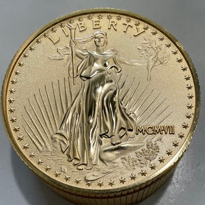 Bulova Quartz 20 Dollar Saint Gaudens Copy Gold Coin Stack Clock