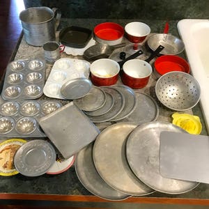 Children's Toy Tin Dishes 34 Pieces Tin Lithograph and more 1950 Era