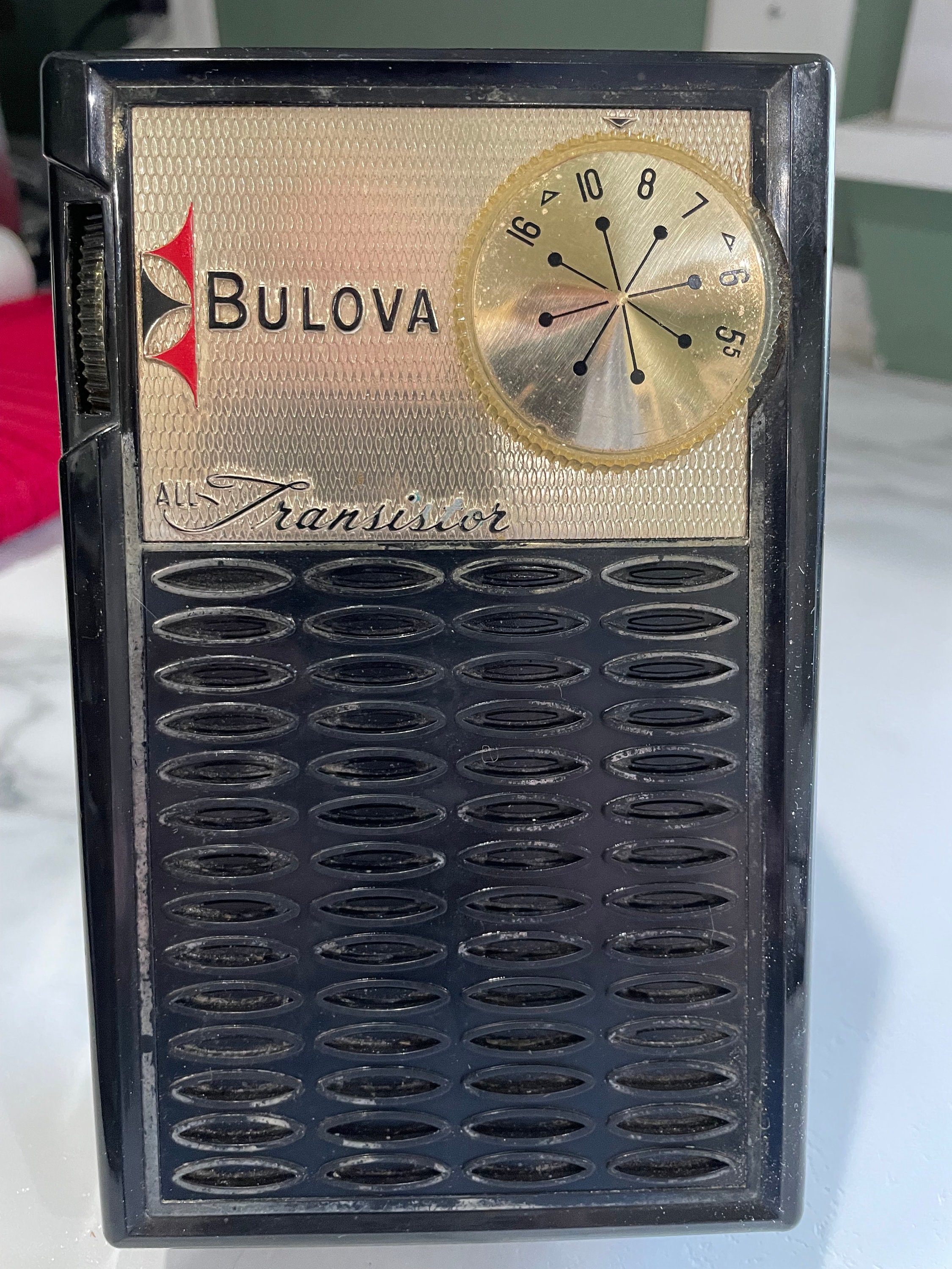 Bulova Valiant Transistor Radio