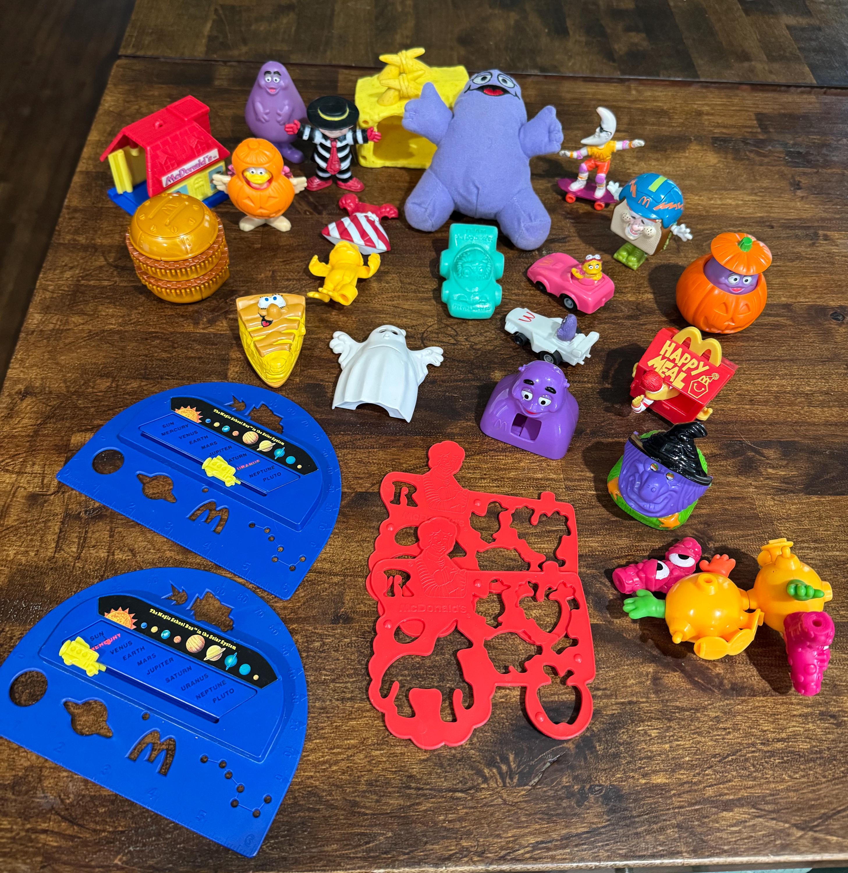 1980s 1990s Mcdonalds Etc. Large Lot of Happy Meal Toys Qty of 26