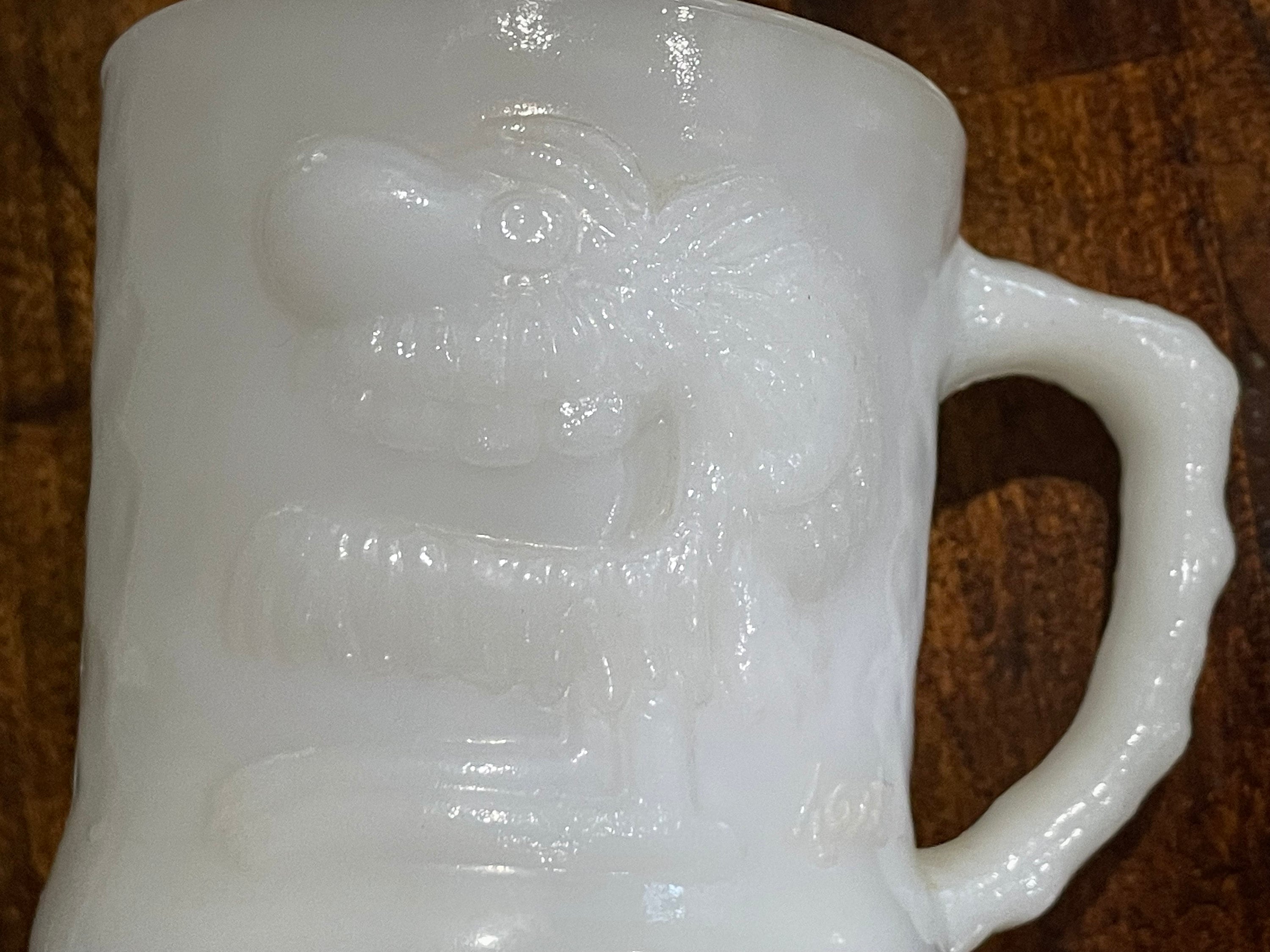 MOUNTAIN JOHNNY olde milk-glass mugミルクマグ MOUNTAIN JOHNNY olde milk-glass mugミルクマグ - メルカリ