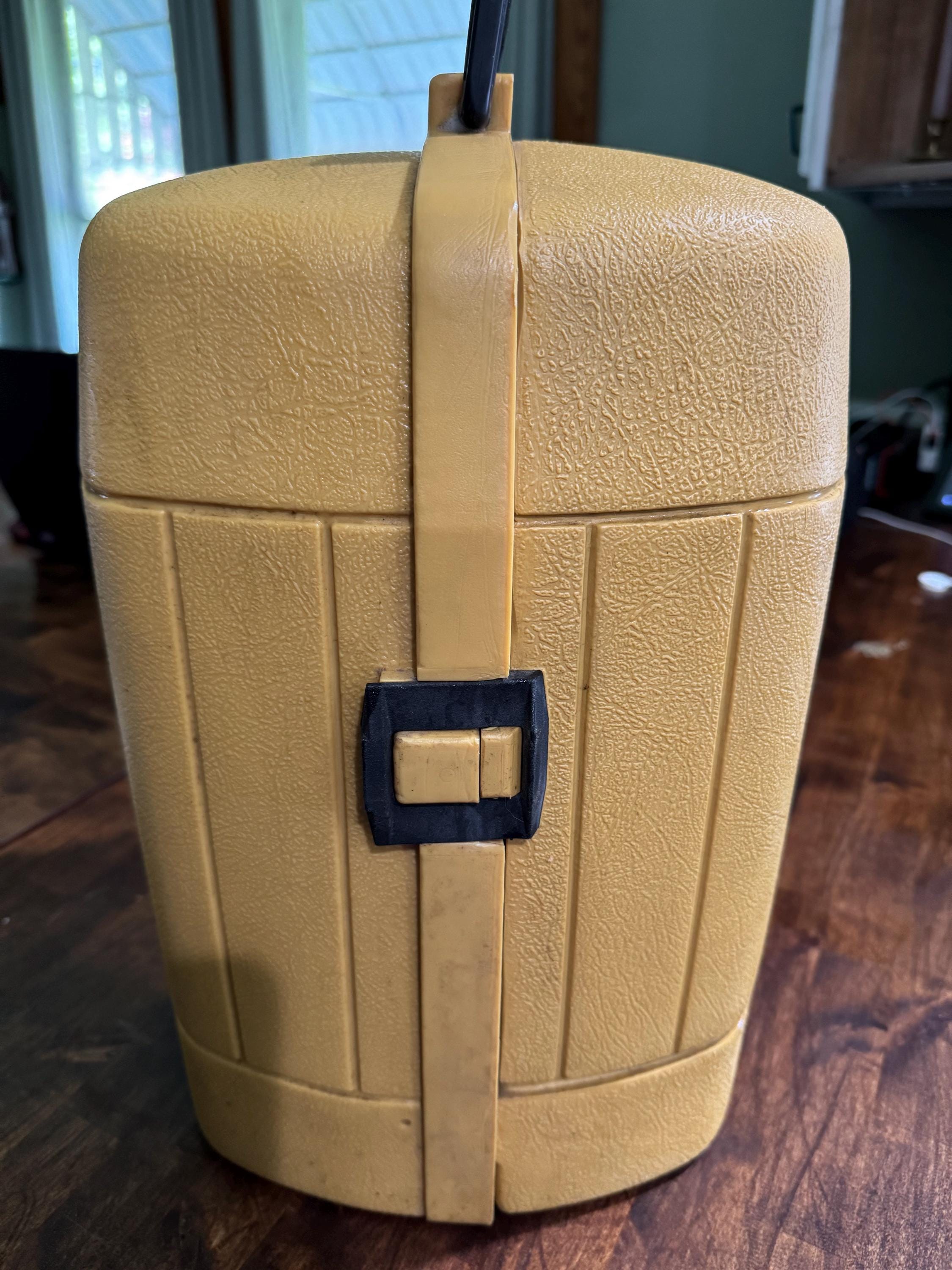1978 Brown Coleman Lantern Model 275 With a Yellow Case - Etsy