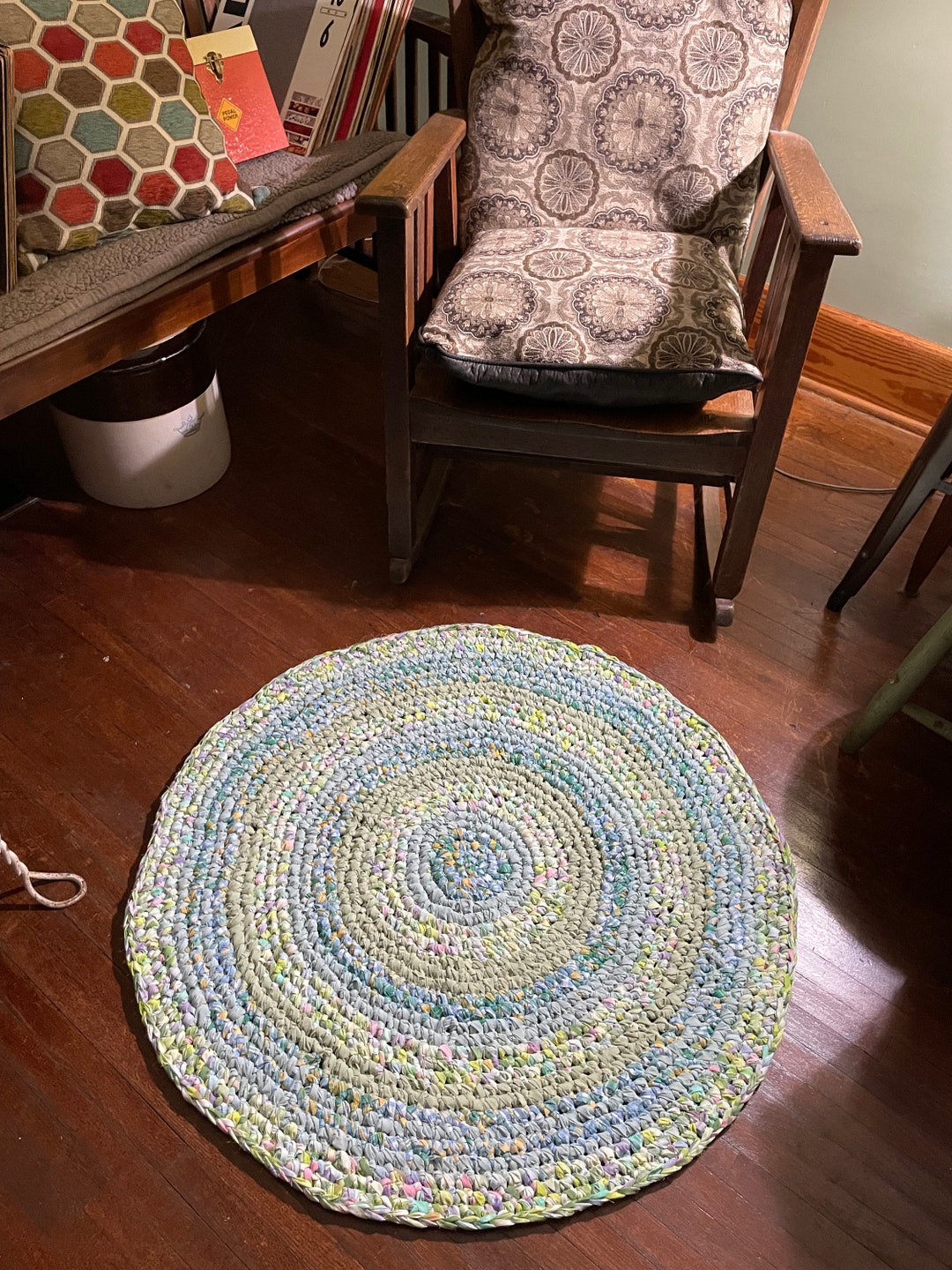 Handmade Farmhouse Rag Rug 34 Inch Diameter Greens Blues Etsy