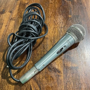 Rare Shure 12A Cardoid Dynamic Microphone (discontinued Product 