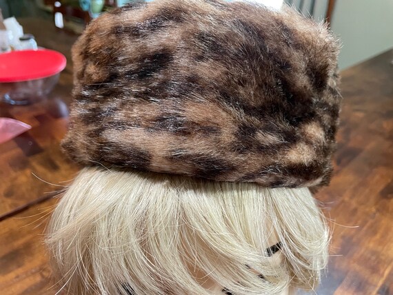 Faux Fur Vintage Pillbox Hat 1950's - image 3