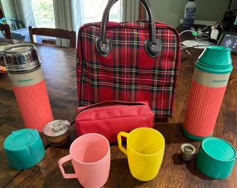 Vintage 1950's Unique Picnic Set W Universal Thermoses Extra