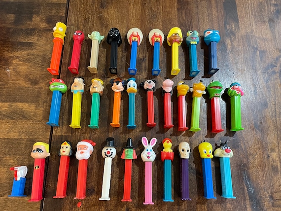 Vintage Pez Candy Dispensers Qty of 31 - Etsy Norway