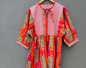 Vestido midi de algodón con rayas de tigre naranja y estampado en bloque