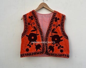Boho Suzani gestickte Samtweste: Mehrfarbige Blumenjacke