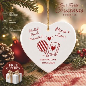 Adorno personalizado de Pickleball Mahjong Match Point Casados Primera Navidad Juntos 2026 Regalo para recién casados Recuerdo de boda Decoración navideña