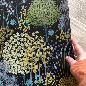 Woods Wallaper floral