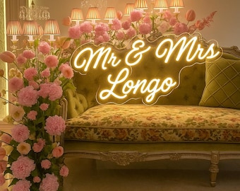 Personalisierte Mr & Mrs Neon Leuchtreklame mit Dimmer