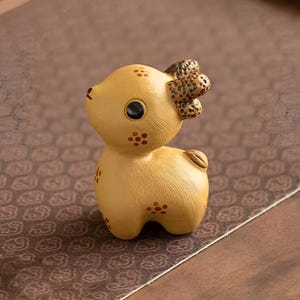 Cute little deer ceramic tea pet, little deer ceramic ornaments, little deer garden ornaments, ceramic tea pet