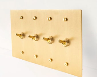 Lever light switch for home lighting - Solid brass wall plate