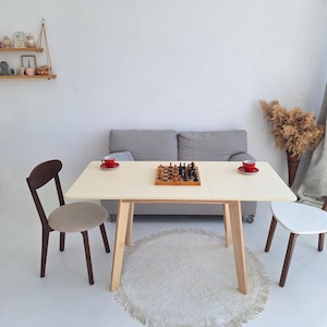 Modern Expandable Dining Table with Leaf | Solid Wood Legs | Scratch-Resistant Surface | Scandinavian Small Space Kitchen Furniture