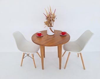 Handmade Round Dining Table – Solid Ash Wood with Straight Legs – Scandinavian Minimalist Kitchen & Living Room Furniture