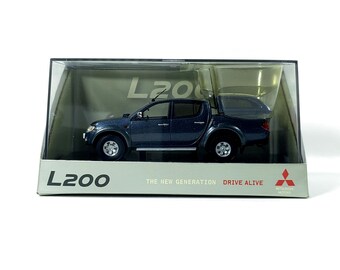 Mitsubishi L200 Warrior Diecast Model Truck, Grey 1:43 Dealer