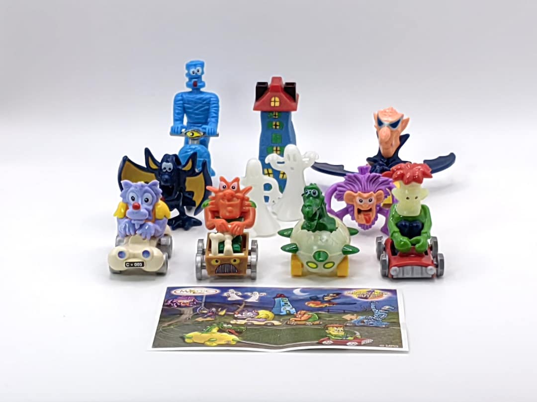 ヴィンテージおもちゃ、キンダーサプライズおもちゃ、モンスターホテル