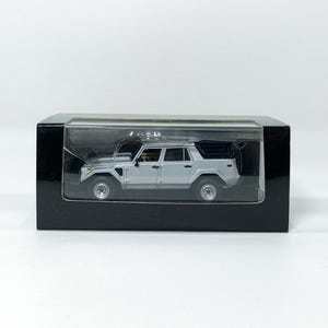 1/43 Lamborghini LM002ミニチュアモデル-1986- : イタリア自動車雑貨店 |  イタリア車のパーツとグッズの公式オンラインショップ