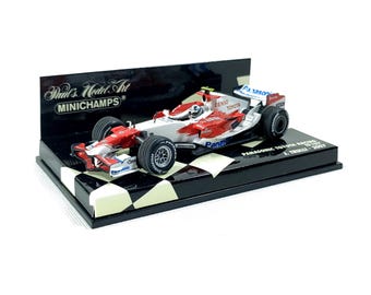 希少なルノーF1 R28 #5 F.アロンソ 2008 1:43 ミニチャンプス #400