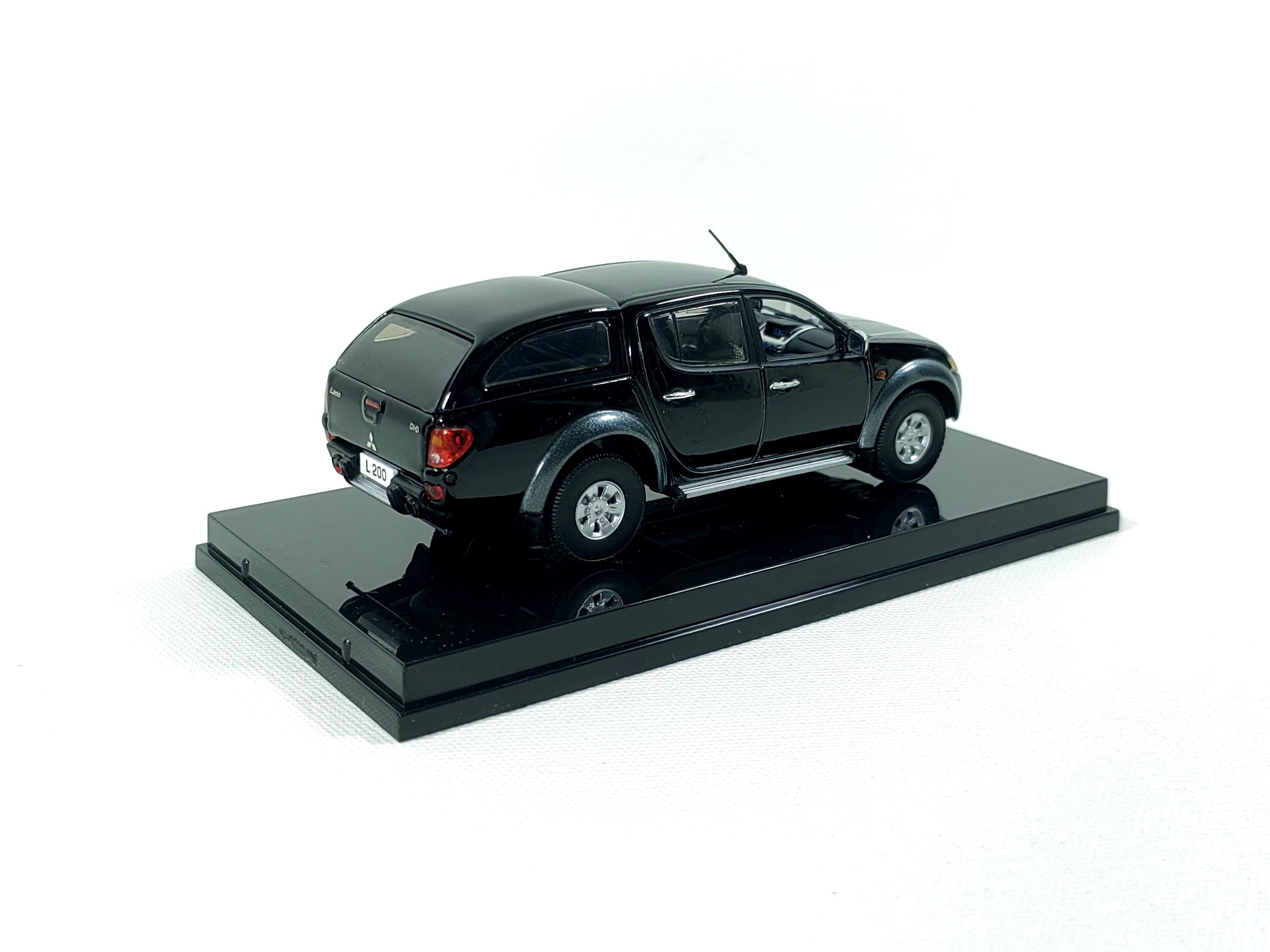 1:43 Mitsubishi L200 Pickup Black Mica X08 Diecast, Vitesse