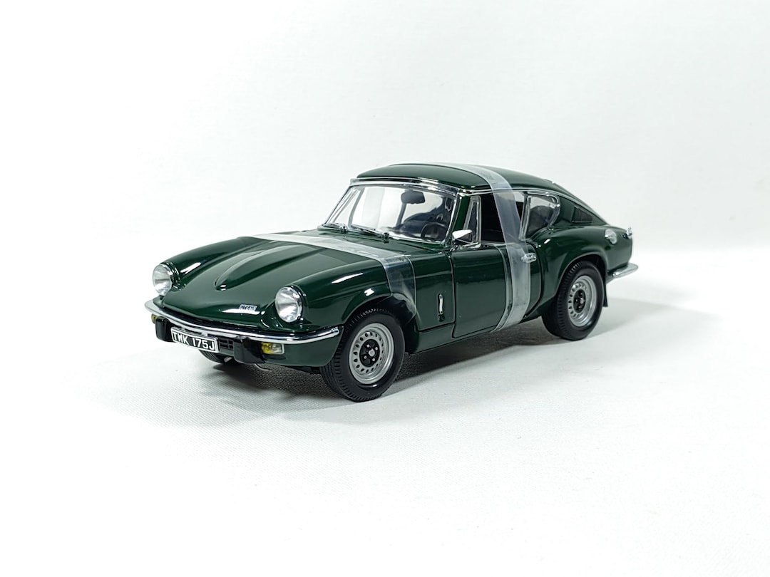1:18 Triumph GT6 MK3 1970 Diecast Model Car, Laurel Green British