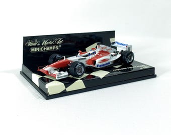 希少なルノーF1 R28 #5 F.アロンソ 2008 1:43 ミニチャンプス #400