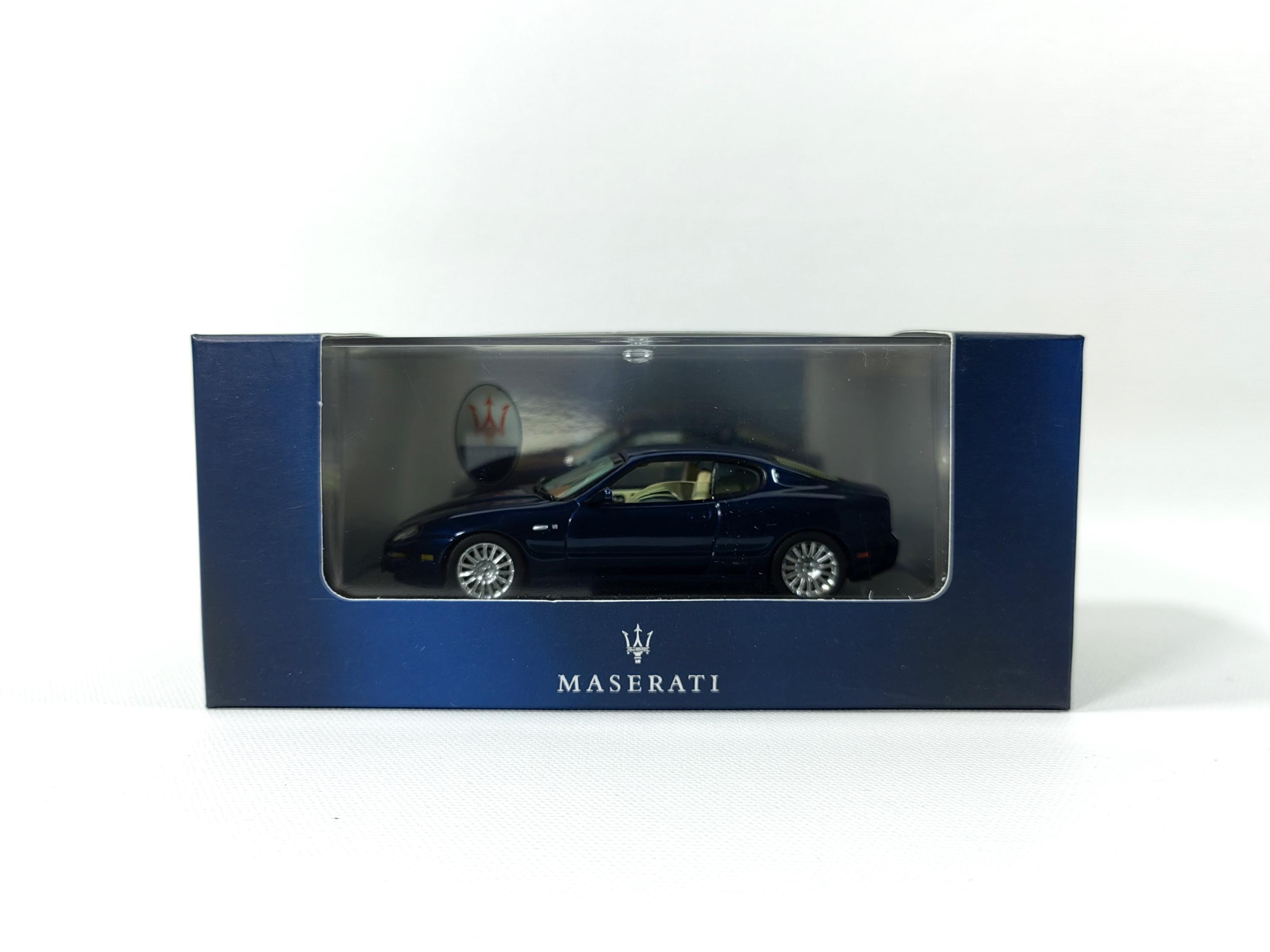 Modèle Réduit Ixo 1/43 - Maserati Coupé GT Bleue - Avec Boîte Vitrine - Très Bon état