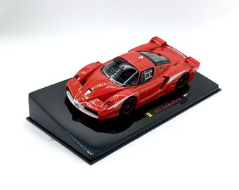 1:43 Ferrari FXX Evoluzione Rosso Corsa Diecast, Hot Wheels Elite