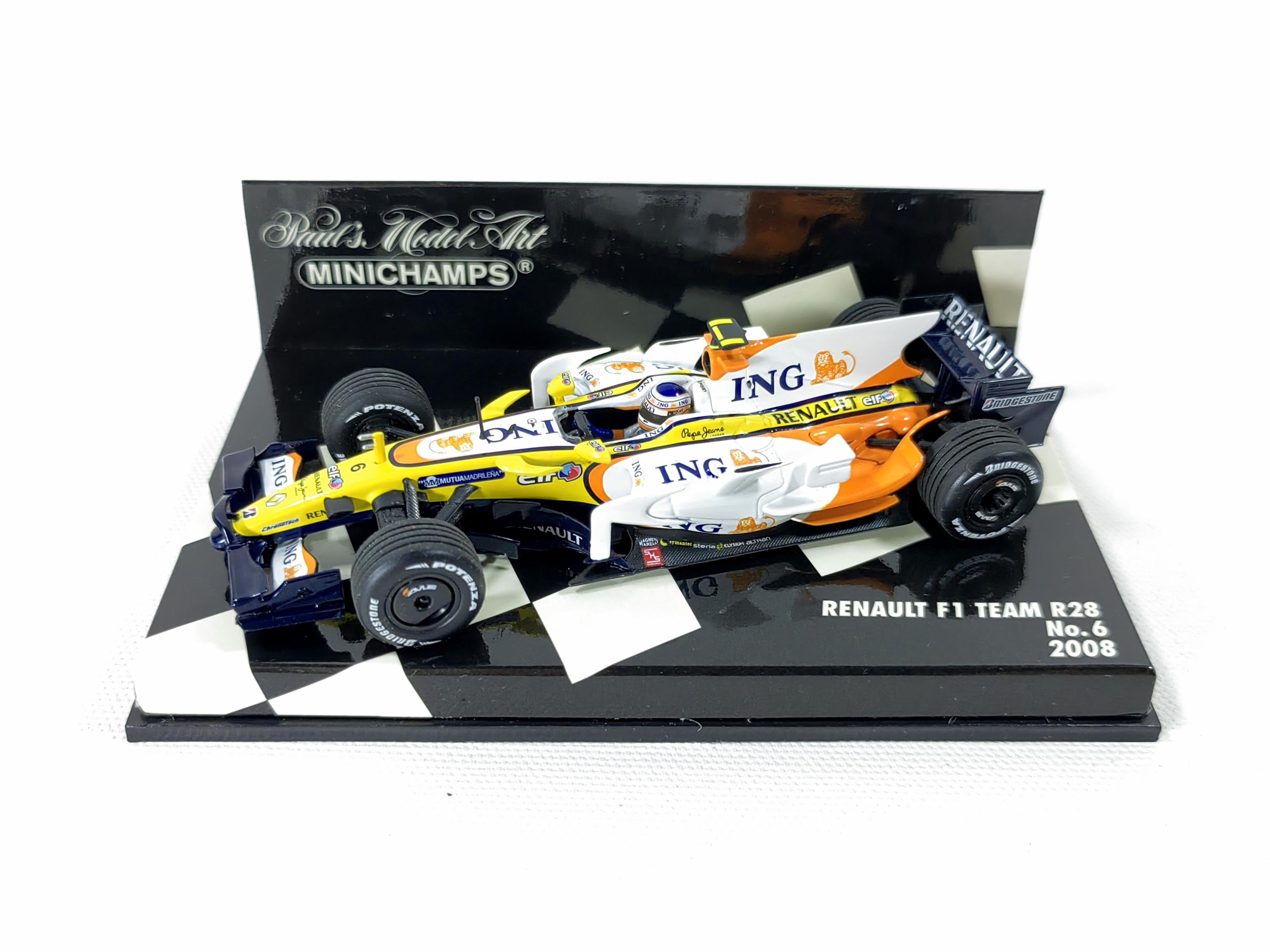 Renault R28 F1 Minichamps 1:43 Diecast Car - Nelson Piquet 2008