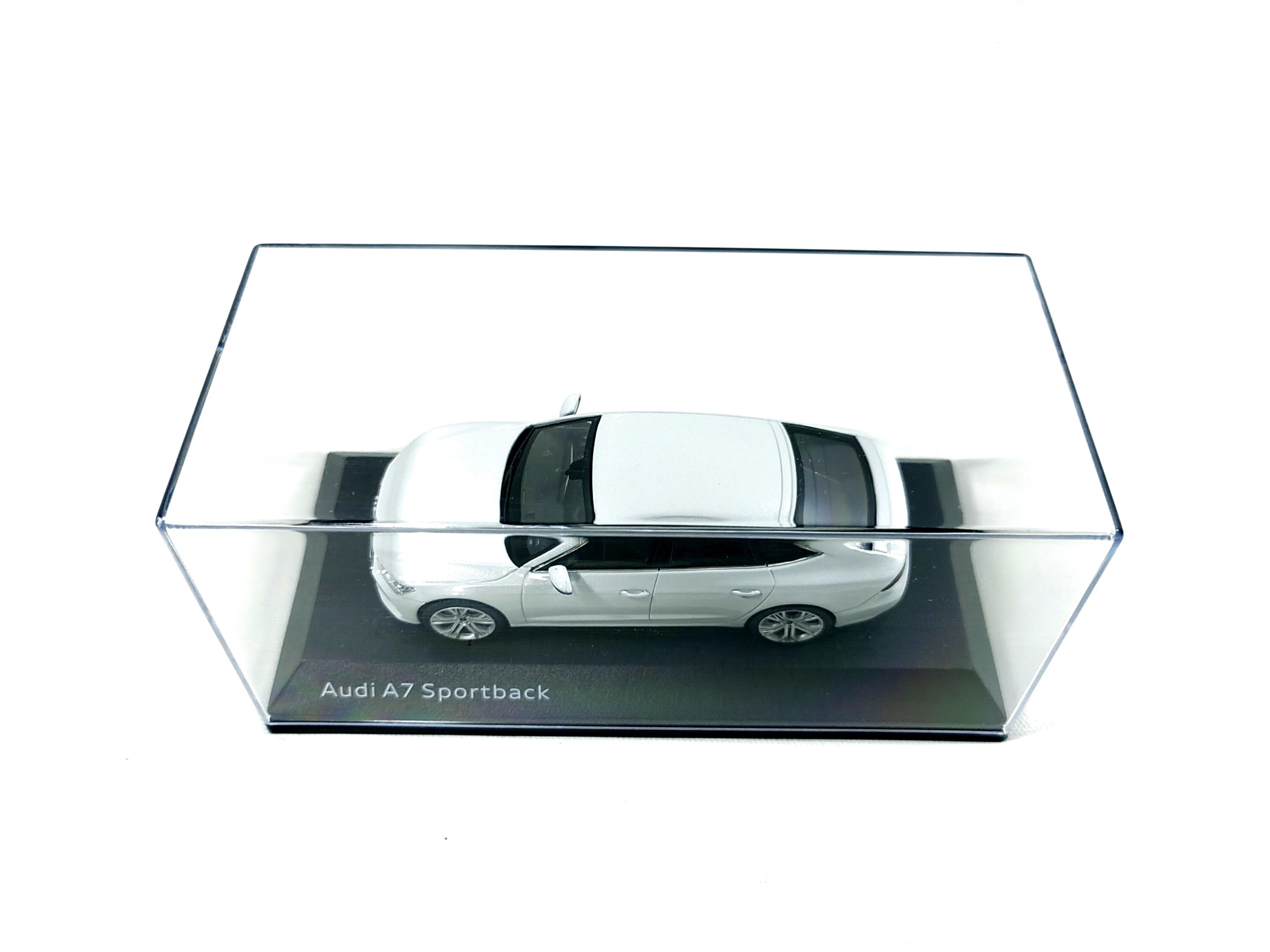 1/43 Audi A7 Sportback グレイシャー ホワイト 1/43 Audi A7 Sportback グレイシャー ホワイト 1:43 Audi A7