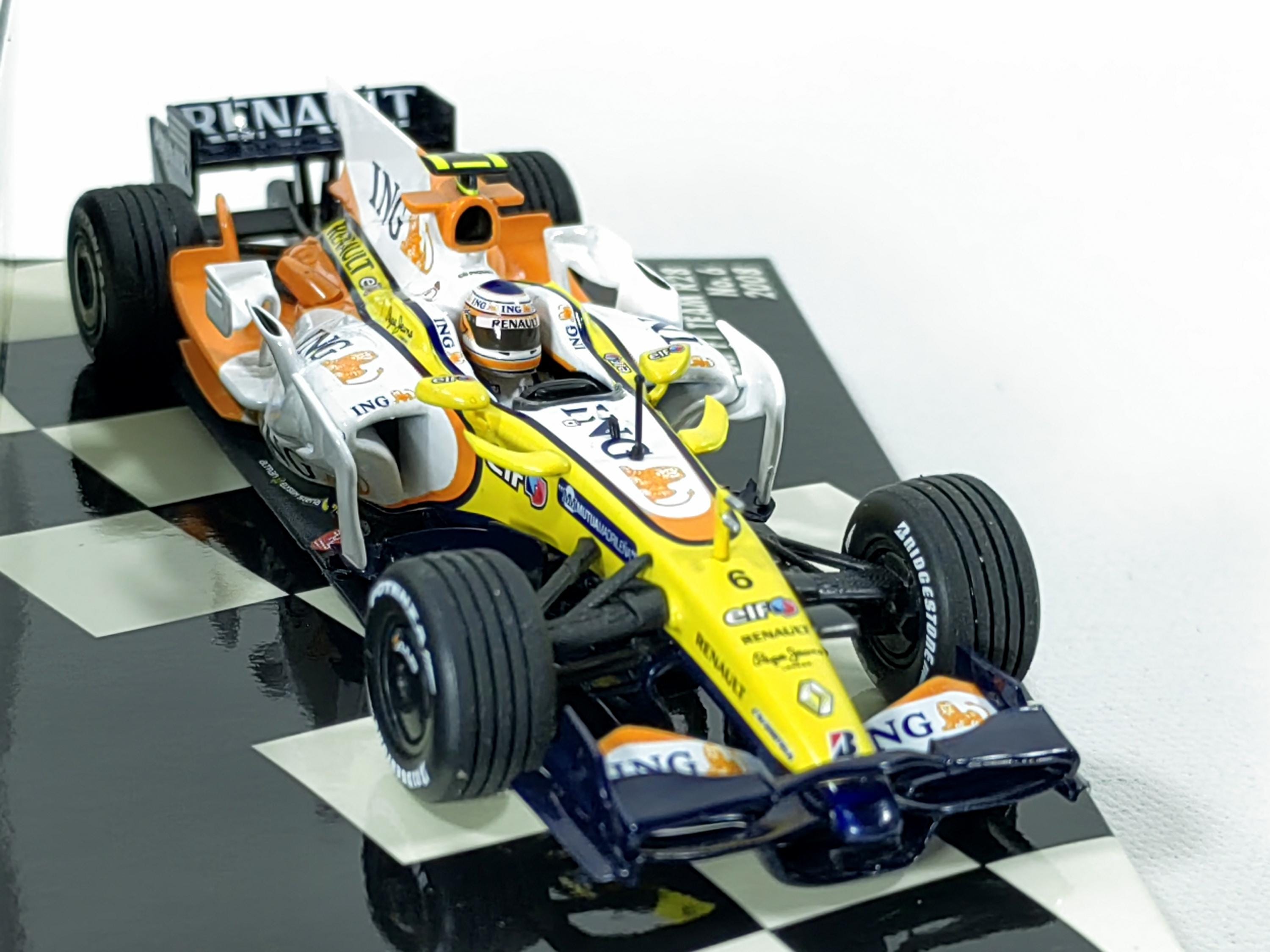 Renault R28 F1 Minichamps 1:43 Diecast Car - Nelson Piquet 2008