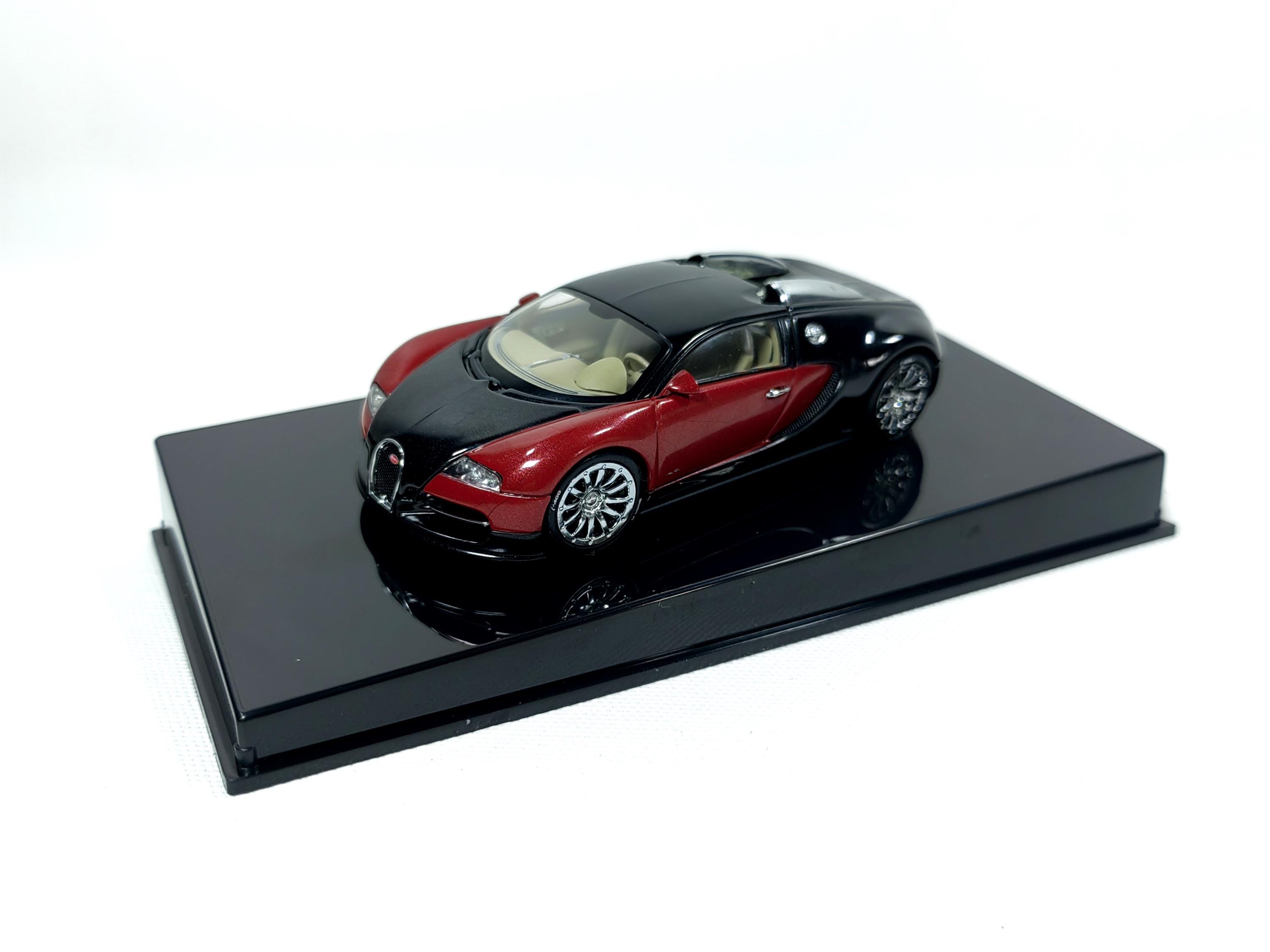 ブガッティ　ベイロン1/43 希少な1:43スケール ブガッティ ヴェイロン EB 16.4 ブラック/レッド