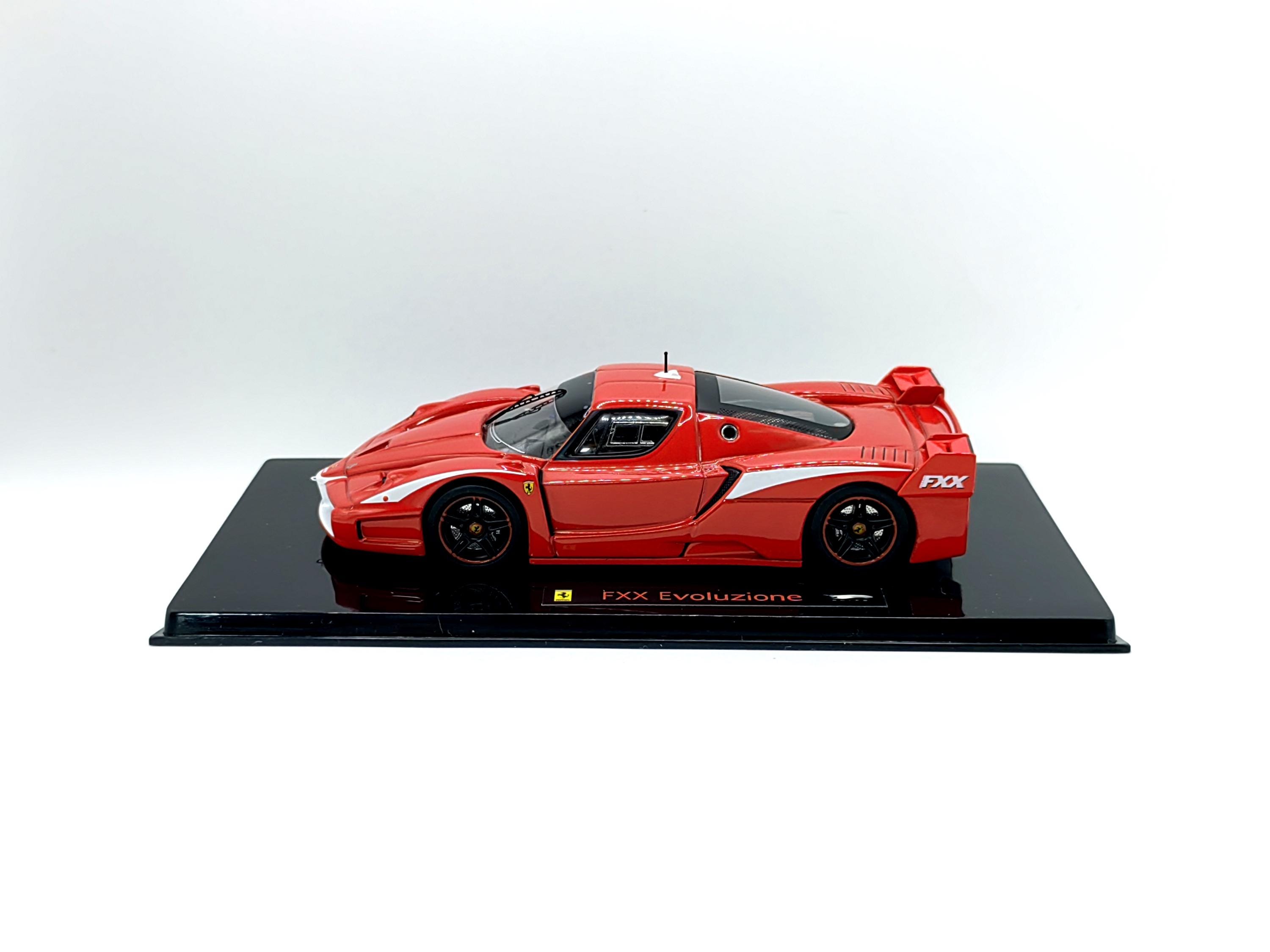 1:43 Ferrari FXX Evoluzione Rosso Corsa Diecast, Hot Wheels Elite