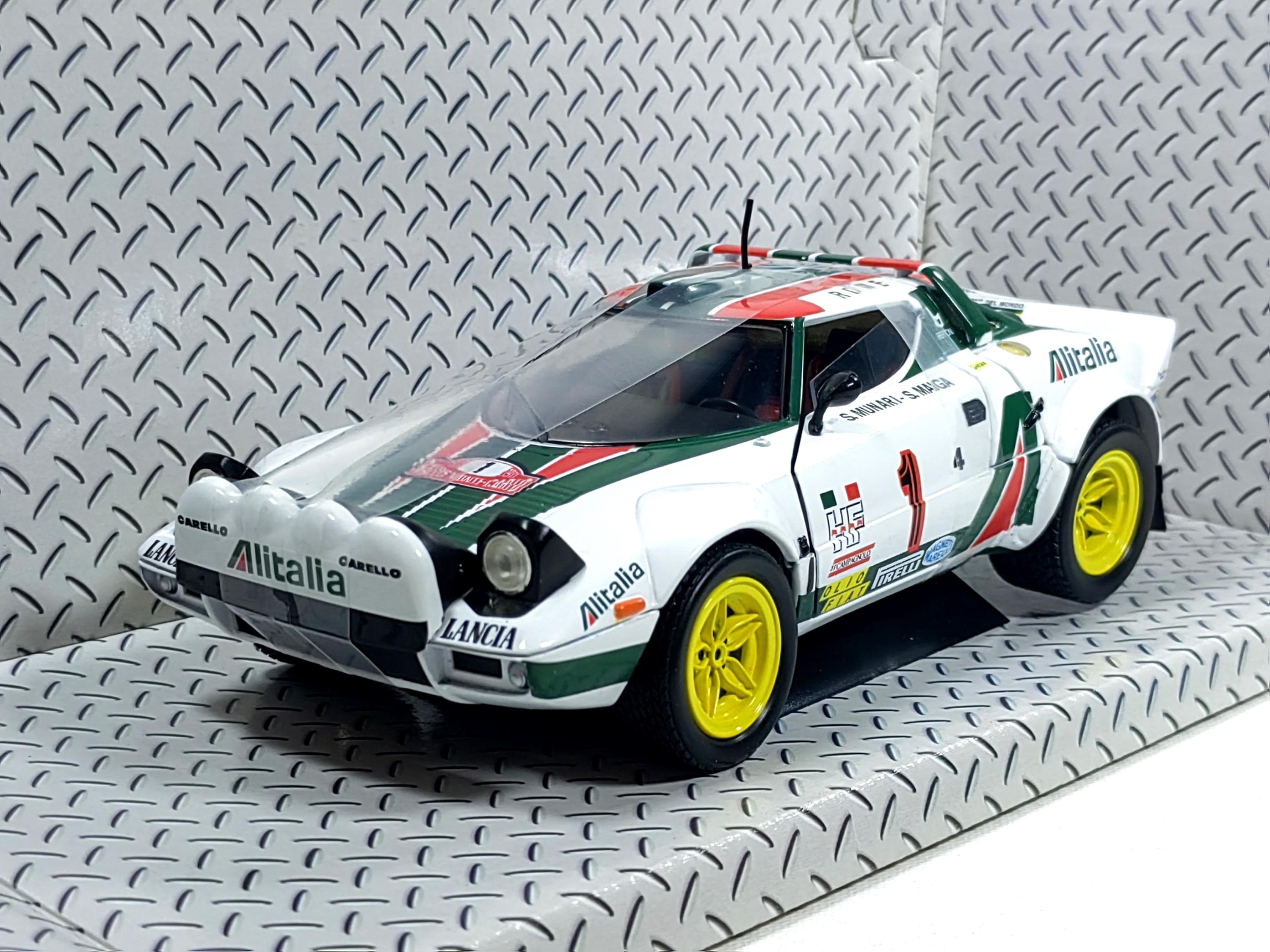1:18 Lancia Stratos 1977 Rally Car Alitalia Livery, Solido No1