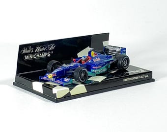 希少なルノーF1 R28 #5 F.アロンソ 2008 1:43 ミニチャンプス #400