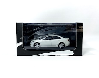 RARE Mercedes-benz S63 AMG Autoart 1:43 Silver #56206 Miniature