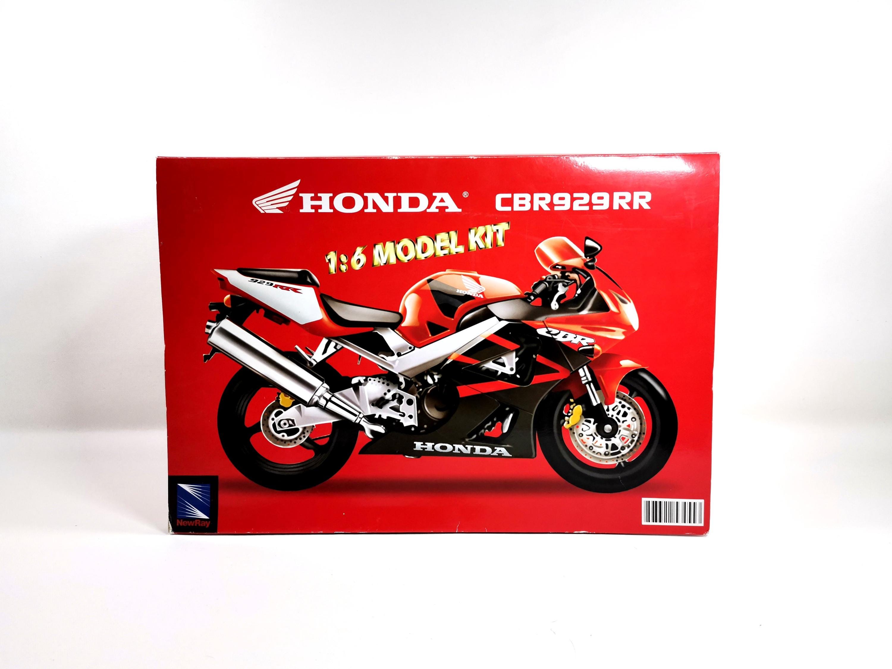 新素材新作 Miniature Honda CBR 929RR 2001 Model Kit in Red | New Ray 1 オートバイ・バイク