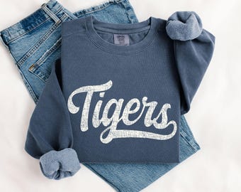 Tigers Sweatshirt Tigers Comfort Colors Sweatshirt Tigers Baseball Tigers Football Vintage Tigers Crewneck Tigers