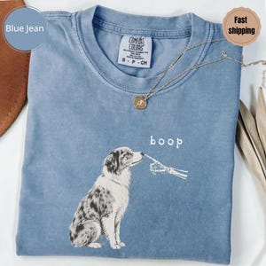 Spöklikt australiskt spöke, t-shirt i bekväma färger, Halloween-t-shirt, Halloween-hundskelettgåva