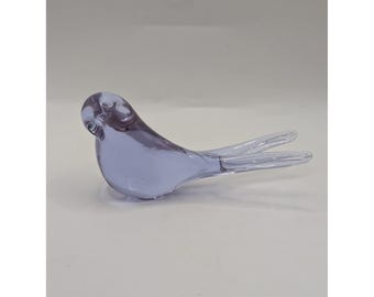 Figura vintage de pájaro lavanda de Steuben Glass, con efecto de cambio de color de neodimio, 1968, 5,5 pulgadas.