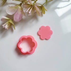 6 Petal Flower Polymer Clay Cutter, Multiple Sizes, Cookie Cutter