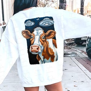 Funny Cow Png, Conception de vache extraterrestre Png, Sublimation pour amoureux des vaches folles, Funny Farm Png, Conception d'ovni
