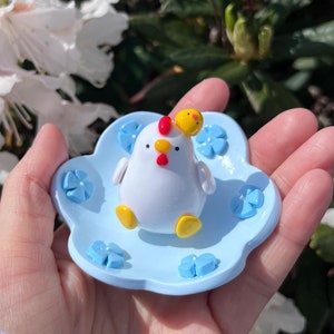 Mama Hen & Chick Handmade Trinket Dish | Kawaii Trinket Dish | Ring Tray | Clay Jewellery Storage | Handmade Ceramic | Cottagecore Decor