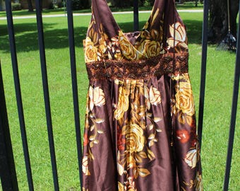 slim fit dress slacks Midsummer Sun Print Maxi Dress White Green main image 0