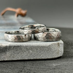 Zilveren gehamerde wolfraamring, elegante 8 mm wolfraamring voor hem, 4 mm dunne wolfraamband, 6 mm trouwring heren