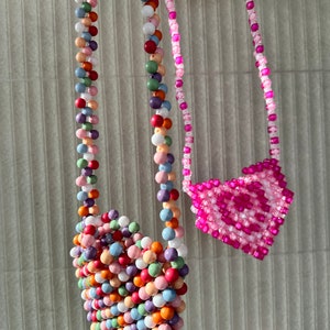 Sac coeur en perles fait main pour enfant, cadeau d'anniversaire dea, sac en perles colorées, cadeau pour elle, petit sac à bandoulière pour fille, sac à main Disney pour enfant
