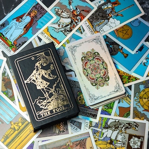 78 Cards Tarot Deck, Indie Tarot Deck, Rider Waite, Classic Tarot Cards, Medieval Inspired, Witchy Gift Set