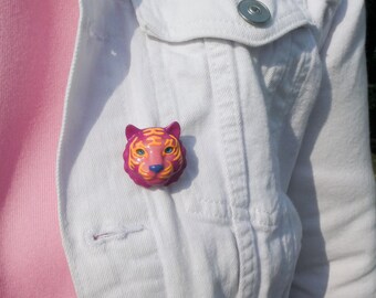 Broche tigre 3D en résine, fait main, pièce unique, orange et violet, Ileli Art